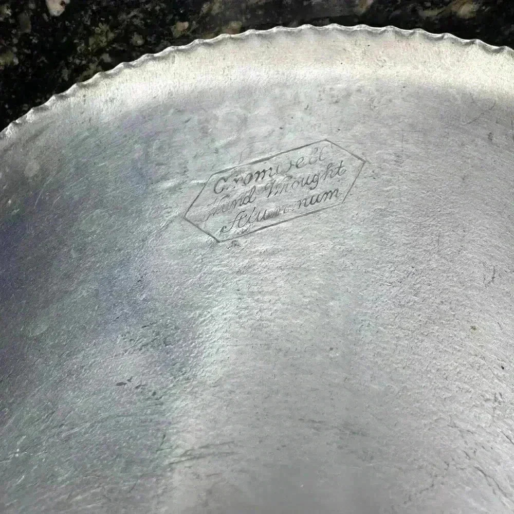 Vintage Cromwell Hand Wrought Hammered Aluminum Basket W/fruit Designs&Handle! - Picture 16 of 16